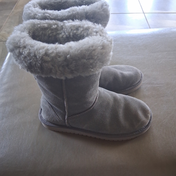 Koolaburra Gray Winter & Rain Boots with Plush Lining - Picture 2 of 5